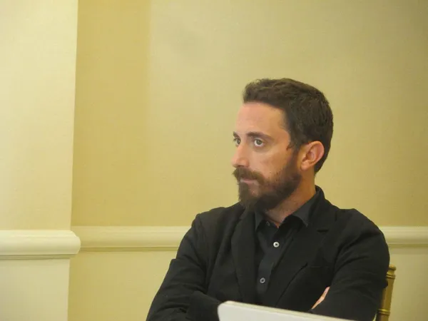Pablo Larraín on Natalie Portman's Jackie: "She had an identity crisis. She would try different dresses for him. And he was not there anymore."